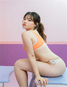 儿子17岁每天晚上要抱着睡-美女与黑人男子交流
